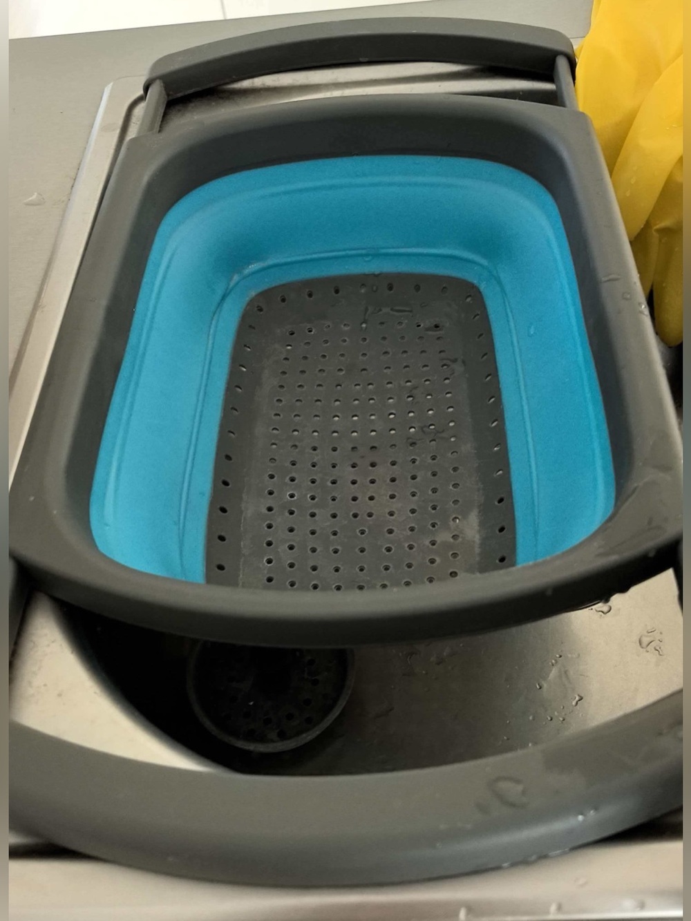 Collapsible Blue Silicone Sink Colander